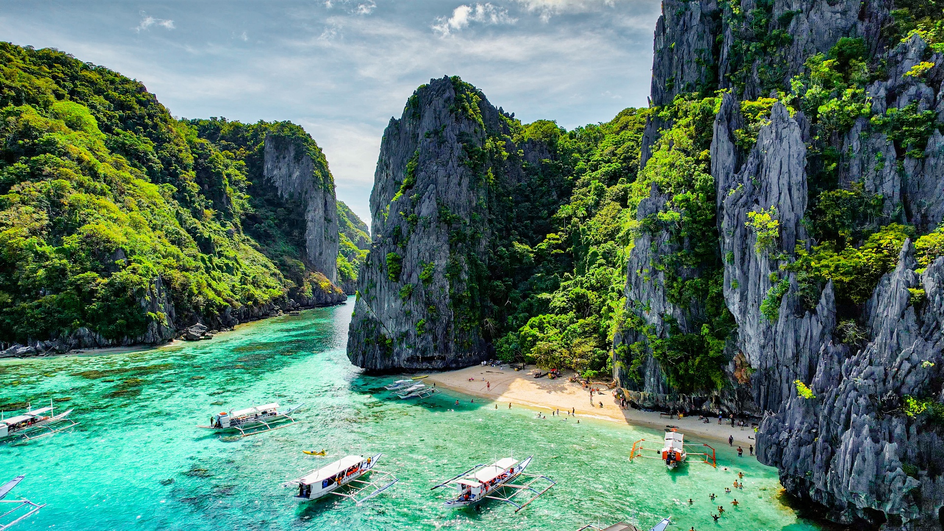 filipina travel